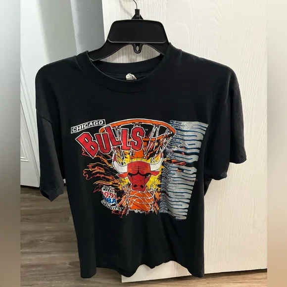Chicago Bulls 1991 NBA Finals World Champions T-Shirt (Vintage!) Men’s: … - Picture 1 of 6